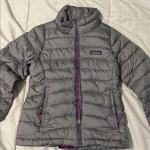 Patagonia Kids' Jacket in gray with purple inside